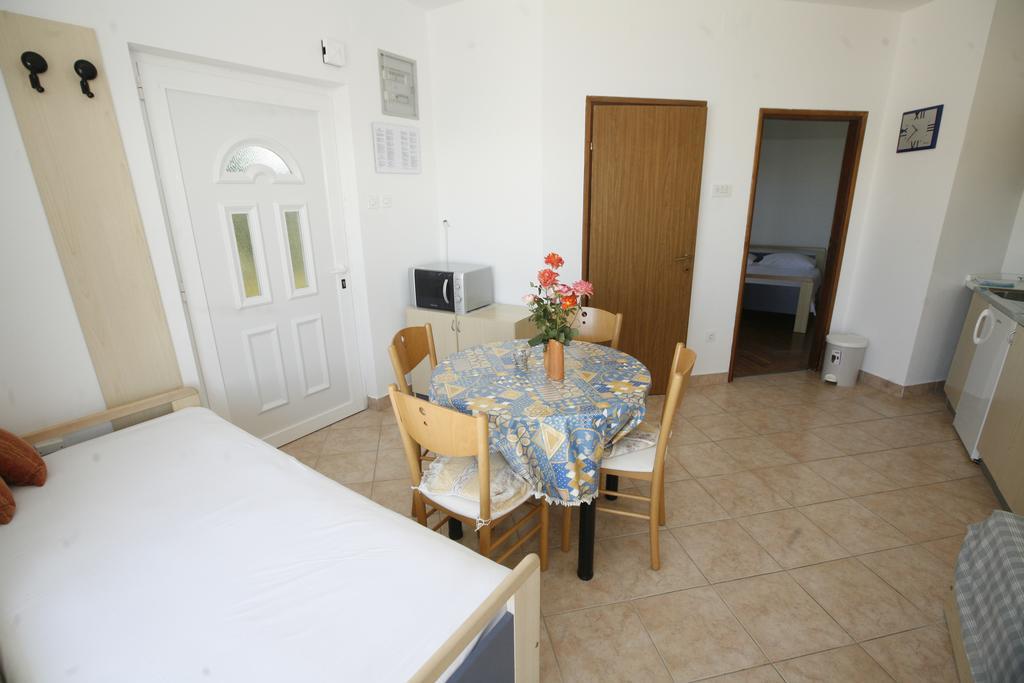 Apartments Roza Miskovici Exterior photo