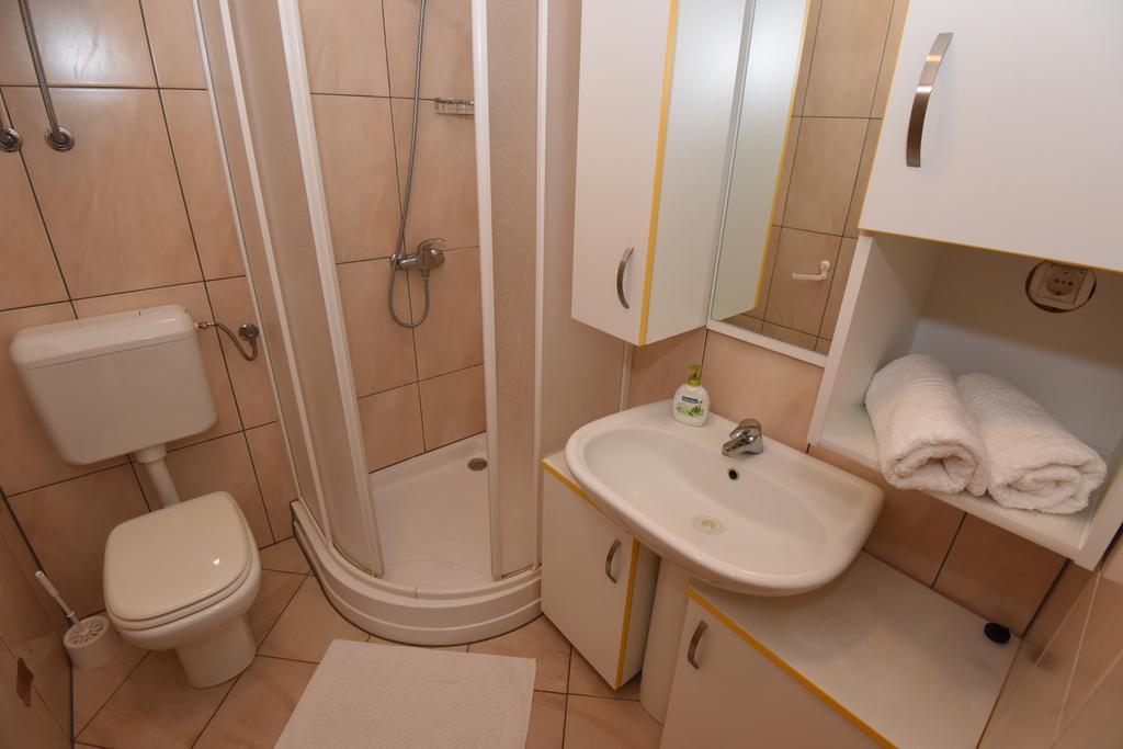Apartments Roza Miskovici Exterior photo